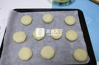 苏式咖喱<a href=/shicai/rouqin/ZhengJi/index.html target=_blank><u>鸡肉</u></a>月饼