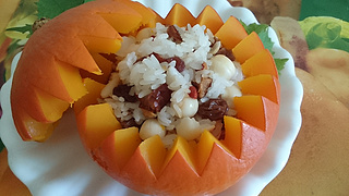 果味<a href=/shicai/shucai/NanGua/index.html target=_blank><u>南瓜</u></a>盅