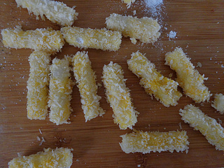 脆炸小<a href=/shicai/mimian/NianGao/index.html target=_blank><u>年糕</u></a>