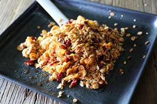 <a href=/shicai/mimian/SuanNai/index.html target=_blank><u>酸奶</u></a>莓果<a href=/shicai/mimian/YanMai/index.html target=_blank><u>燕麦</u></a>杯