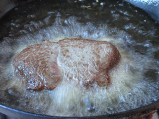 红酒波煮菲力<a href=/shicai/rouqin/NiuRou/index.html target=_blank><u>牛肉</u></a>