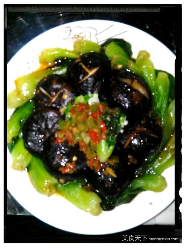 <a href=/shicai/shucai/XiangGu/index.html target=_blank><u>香菇</u></a><a href=/shicai/shucai/XiaoBaiCai/index.html target=_blank><u>小<a href=/shicai/shucai/BaiCai/index.html target=_blank><u>白菜</u></a></u></a>