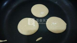 <a href=/shicai/guopin/XianJiao/index.html target=_blank><u>香蕉</u></a>饼