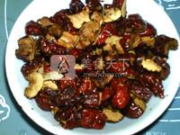 姜<a href=/shicai/guopin/Zao/index.html target=_blank><u>枣</u></a>参芪补膏