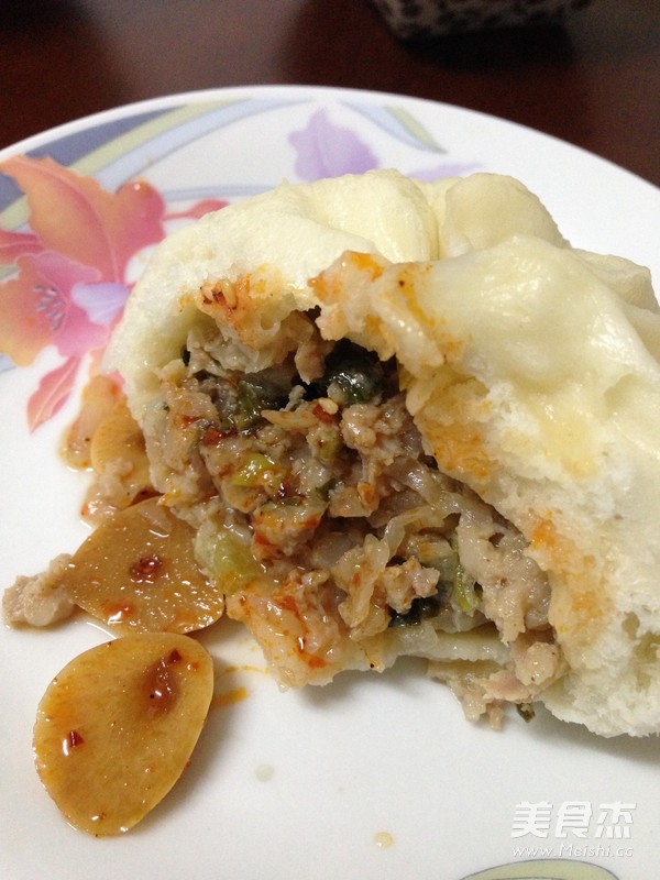 <a href=/shicai/shucai/LuoBo/index.html target=_blank><u>萝卜</u></a><a href=/shicai/rouqin/ZhuRou/index.html target=_blank><u>猪肉</u></a>包的做法