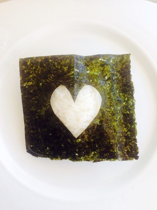 企<a href=/shicai/rouqin/E/index.html target=_blank><u>鹅</u></a>饭团