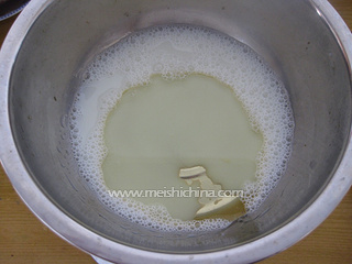 中空<a href=zt/qifengdg target=_blank><u>戚风蛋糕</u></a>