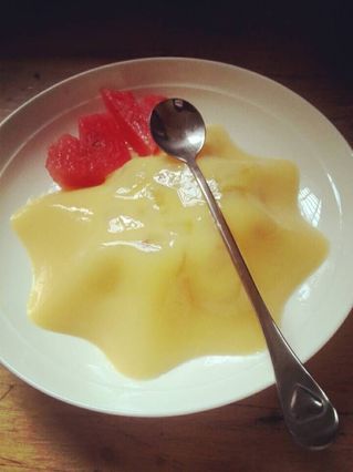 提子<a href=/shicai/guopin/XiGua/index.html target=_blank><u>西瓜</u></a>布丁