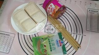 香烤孜然<a href=/shicai/mimian/DouFu/index.html target=_blank><u>豆腐</u></a>串