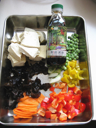 家常烧<a href=/shicai/mimian/DouFu/index.html target=_blank><u>豆腐</u></a>