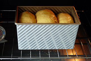 <a href=/shicai/shucai/HongShu/index.html target=_blank><u>红薯</u></a>全麦<a href=/shicai/mimian/TuSi/index.html target=_blank><u>吐司</u></a>