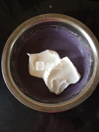 <a href=/shicai/mimian/HeiMi/index.html target=_blank><u>黑米</u></a>糕