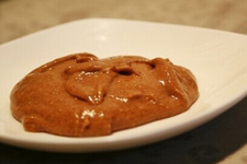 如何制作<a href=/shicai/guopin/HuaSheng/index.html target=_blank><u>花生</u></a>酱