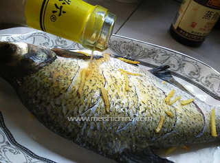 清蒸<a href=/shicai/shuichanpin/BianYu/index.html target=_blank><u>鳊鱼</u></a>
