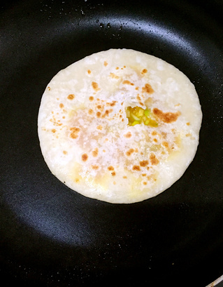 <a href=/shicai/rouqin/JiDan/index.html target=_blank><u>鸡蛋</u></a>灌饼