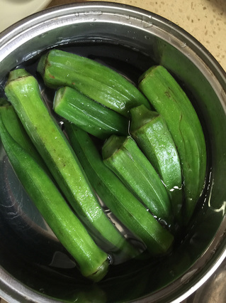 <a href=/shicai/shucai/QiuKui/index.html target=_blank><u>秋葵</u></a>炒虾球