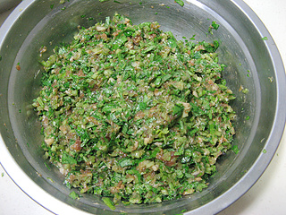 <a href=/shicai/rouqin/ZhuRou/index.html target=_blank><u>猪肉</u></a>香芹水饺