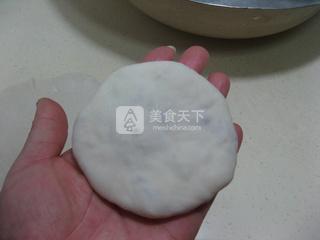 <a href=/shicai/rouqin/ZhuRou/index.html target=_blank><u>猪肉</u></a><a href=/shicai/shucai/ZhaCai/index.html target=_blank><u>榨菜</u></a>馅饼