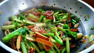 <a href=/shicai/mimian/XiangGan/index.html target=_blank><u>香干</u></a>炒肉