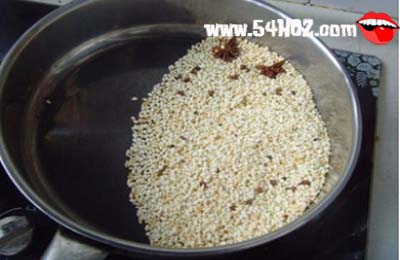 在来<a href=/shicai/mimian/MiFen/index.html target=_blank><u>米粉</u></a>怎么做4