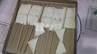 香烤孜然<a href=/shicai/mimian/DouFu/index.html target=_blank><u>豆腐</u></a>串