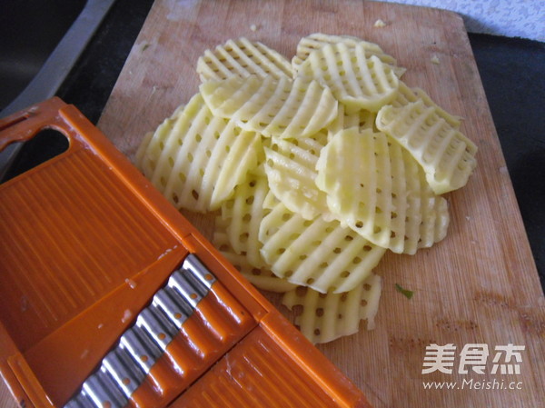 酥脆薯片的做法