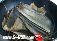 豆沙<a href=zt/zongzi target=_blank><u>粽子的做法</u></a>1