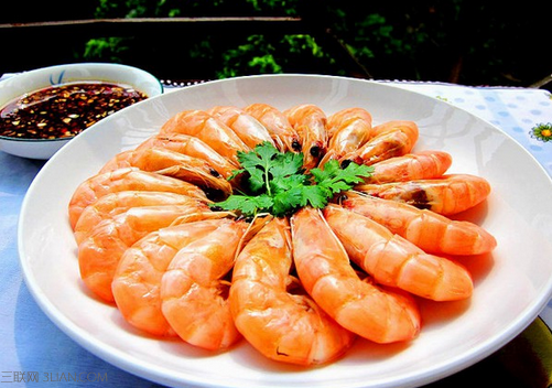 食用白灼虾的注意事项    