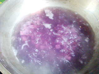 <a href=/shicai/shucai/ZiShu/index.html target=_blank><u>紫薯</u></a><a href=/shicai/mimian/XiMi/index.html target=_blank><u>西米</u></a>露