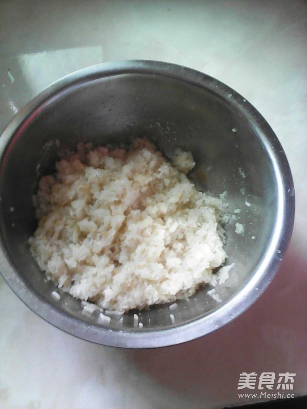 <a href=/shicai/guopin/BoLuo/index.html target=_blank><u>菠萝</u></a>饭的做法