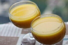 <a href=/shicai/mimian/YuMi/index.html target=_blank><u>玉米</u></a><a href=/shicai/shucai/HuLuoBo/index.html target=_blank><u>胡<a href=/shicai/shucai/LuoBo/index.html target=_blank><u>萝卜</u></a></u></a>汁