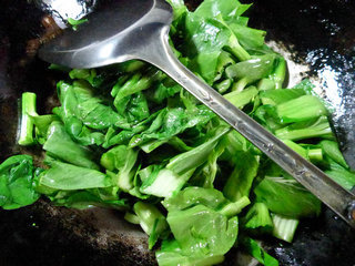 红<a href=/shicai/rouqin/PeiGen/index.html target=_blank><u>培根</u></a>炒菜芯