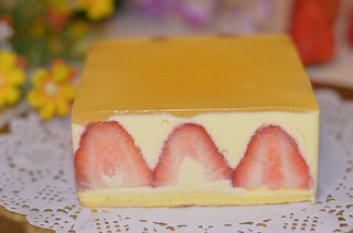 <a href=/shicai/guopin/CaoMei/index.html target=_blank><u>草莓</u></a><a href=/shicai/mimian/SuanNai/index.html target=_blank><u>酸奶</u></a><a href=/shicai/guopin/MangGuo/index.html target=_blank><u>芒果</u></a>慕斯