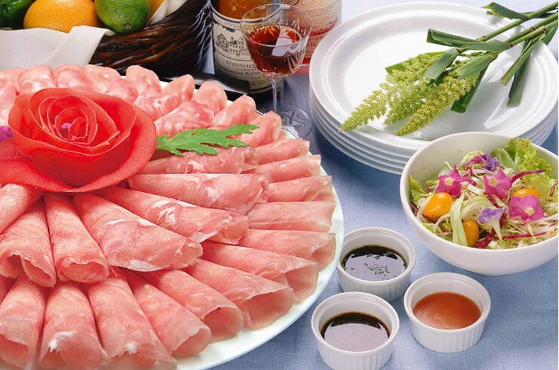 涮<a href=/shicai/rouqin/YangRou/index.html target=_blank><u>羊肉</u></a>的做法1