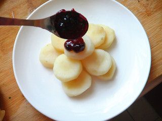 <a href=/shicai/guopin/LanMei/index.html target=_blank><u>蓝莓</u></a>马蹄