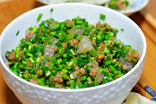 <a href=/shicai/shucai/JiuCai/index.html target=_blank><u>韭菜</u></a>饺子馅的做法