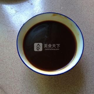 <a href=/shicai/mimian/FuZhu/index.html target=_blank><u>腐竹</u></a><a href=/shicai/shuichanpin/YuYuTou/index.html target=_blank><u>鱼头</u></a>煲