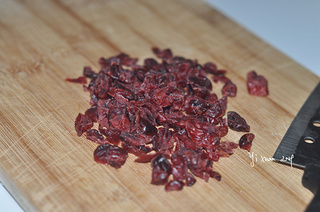 <a href=/shicai/guopin/ManYueMei/index.html target=_blank><u>蔓越莓</u></a><a href=zt/qifengdg target=_blank><u>戚风蛋糕</u></a>