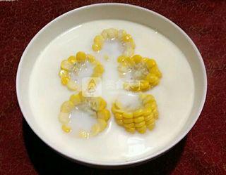 奶香<a href=/shicai/mimian/HuangYou/index.html target=_blank><u>黄油</u></a><a href=/shicai/mimian/YuMi/index.html target=_blank><u>玉米</u></a>棒