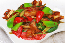 <a href=/shicai/rouqin/WuHuaRou/index.html target=_blank><u>五花肉</u></a>的做法详解