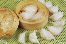 <a href=/shicai/shuichanpin/BoYu/index.html target=_blank><u>鲅鱼</u></a>饺子的做法