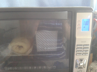 <a href=/shicai/shuichanpin/HaiTai/index.html target=_blank><u>海苔</u></a><a href=/shicai/rouqin/RouSong/index.html target=_blank><u>肉松</u></a>卷