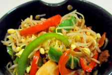 <a href=/shicai/mimian/HuangDou/index.html target=_blank><u>黄豆</u></a>芽<a href=zt/chaorou target=_blank><u>炒肉的做法大全</u></a>