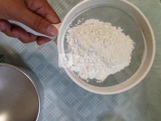 超简单完美戚风(6寸两蛋)