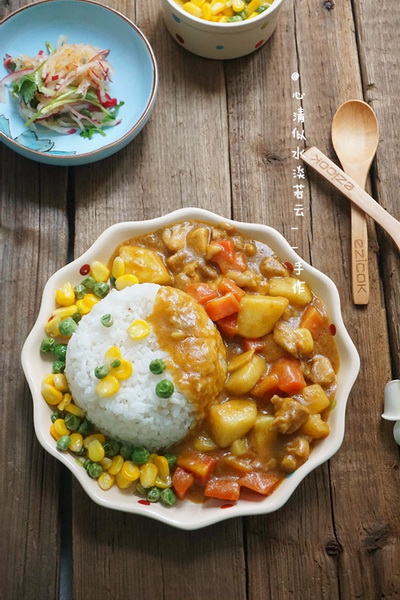 咖喱<a href=/shicai/rouqin/ZhengJi/index.html target=_blank><u>鸡肉</u></a>饭的做法