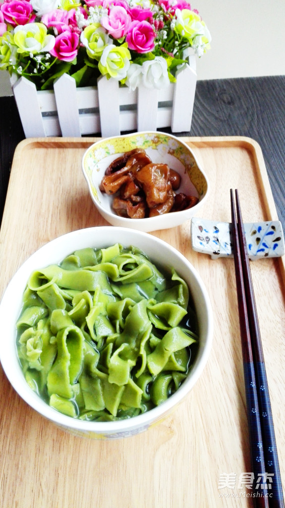 翡翠肥肠面的做法