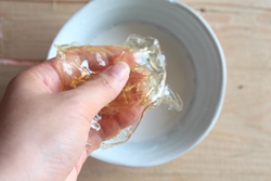 <a href=/shicai/guopin/MangGuo/index.html target=_blank><u>芒果</u></a><a href=/shicai/mimian/SuanNai/index.html target=_blank><u>酸奶</u></a>冻<a href=/shicai/mimian/ZhiShi/index.html target=_blank><u>芝士</u></a>的做法步骤:10