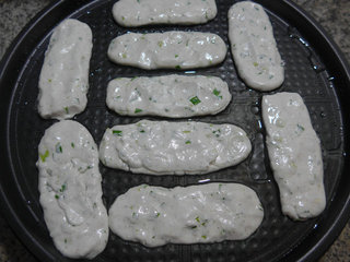 椒盐香葱<a href=/shicai/mimian/NuoMi/index.html target=_blank><u>糯米</u></a>条