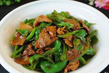 <a href=/shicai/shucai/LaJiao/index.html target=_blank><u>辣椒</u></a>炒肉的做法