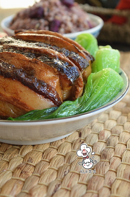 <a href=/shicai/shucai/YuTou/index.html target=_blank><u>芋头</u></a>扣肉